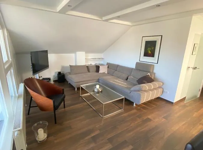 Am Wald 1 Apartment *